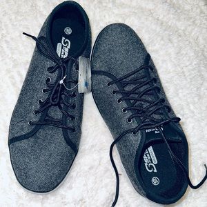 Men's Size 10 Skechers Sport Shoes NEW